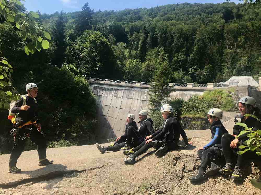 Wiestalstausee - Stausee Salzburg mal anders: Unterhalb der Staumauer beginnt das Almbachklamm Canyoning