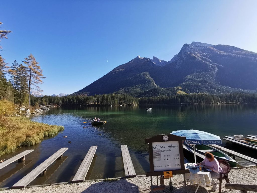 Hintersee Bootsverleih - im Ort kannst du dir Ruderboote und Tretboote ausleihen