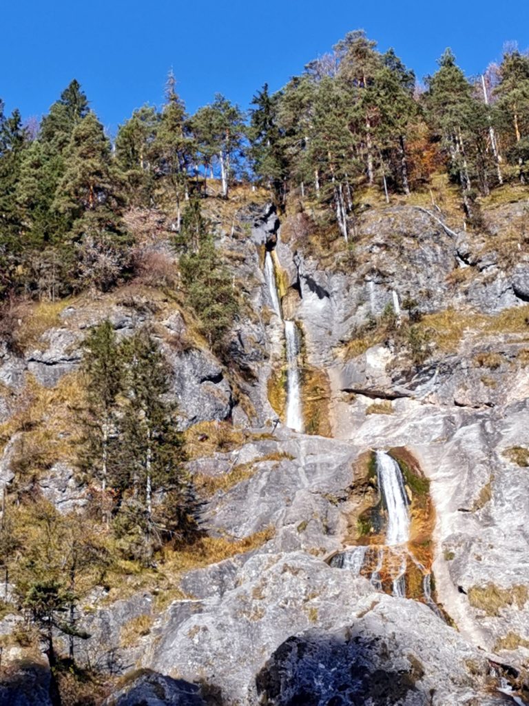 Wasserfall Berchtesgaden: Der Sulzer Wasserfall in der Almbachklamm