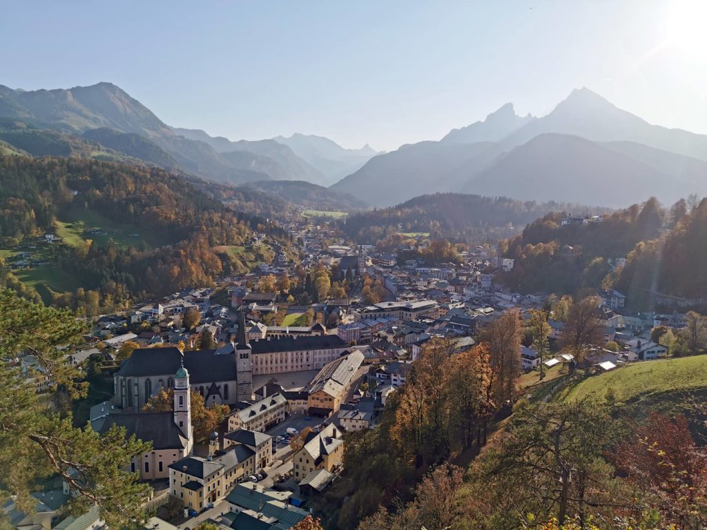 Schönster Blick über die Berchtesgaden Sehenswürdigkeiten: Am Lockstein