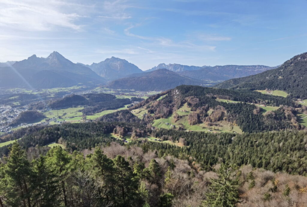 Kneifelspitze Ausblick von oben - auf die Gipfel der Berchtesgaden Alpen